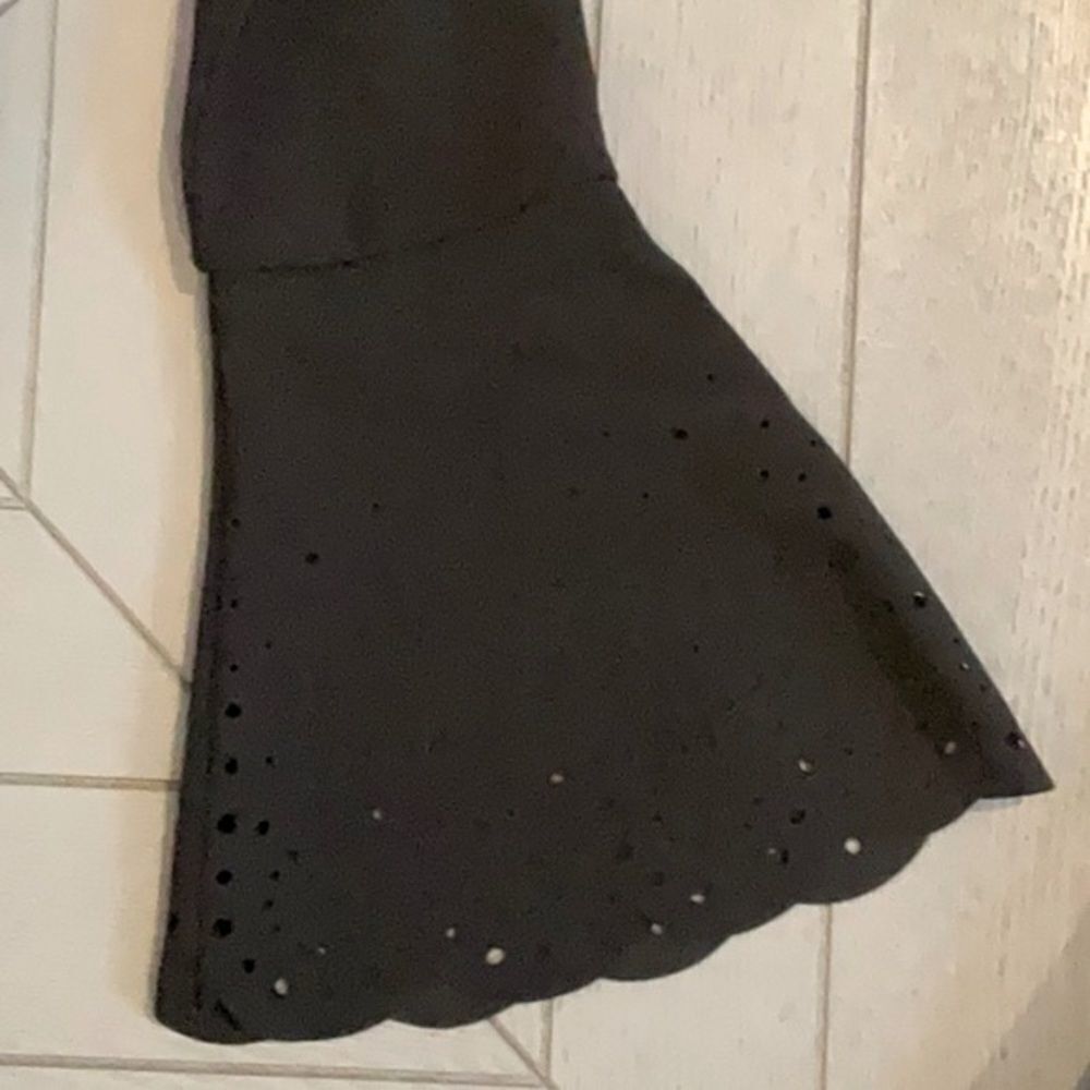 MICHAEL KORS NWT BLACK DRESS SIZE MEDIUM BELL SLEEVES CUT OUT DETAIL - Picture 11 of 14